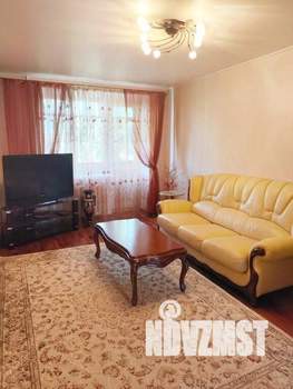 3-к квартира, посуточно, 59м2, 1/1 этаж