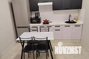 2-к квартира, посуточно, 44м2, 14/22 этаж