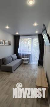 2-к квартира, посуточно, 45м2, 4/4 этаж