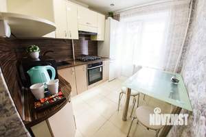 2-к квартира, посуточно, 43м2, 1/1 этаж