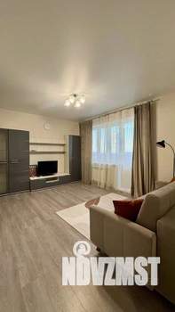 1-к квартира, посуточно, 50м2, 1/1 этаж