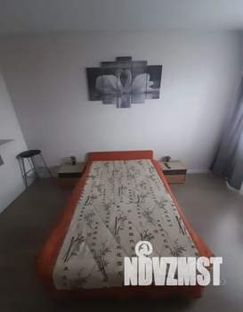 Студия квартира, посуточно, 31м2, 17/17 этаж