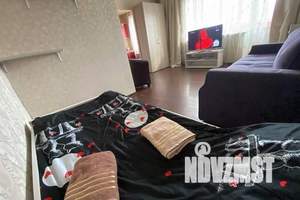 1-к квартира, посуточно, 35м2, 4/5 этаж