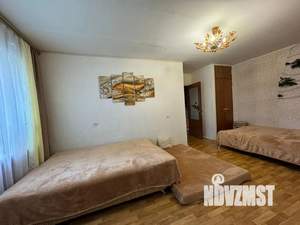 4-к квартира, посуточно, 63м2, 4/5 этаж