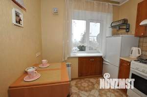 2-к квартира, посуточно, 45м2, 3/5 этаж