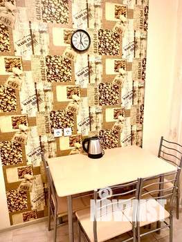 Студия квартира, посуточно, 41м2, 3/9 этаж