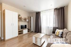 1-к квартира, посуточно, 40м2, 4/10 этаж