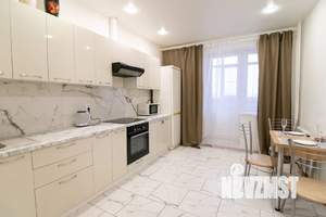 1-к квартира, посуточно, 42м2, 8/12 этаж