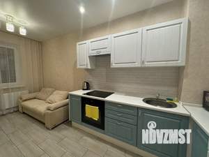 1-к квартира, посуточно, 44м2, 18/22 этаж
