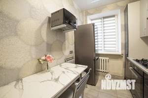 2-к квартира, посуточно, 46м2, 1/1 этаж