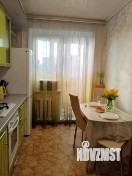 1-к квартира, посуточно, 35м2, 6/9 этаж