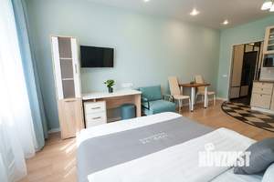 Студия квартира, посуточно, 35м2, 1/3 этаж