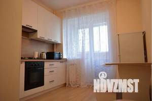 1-к квартира, посуточно, 45м2, 6/9 этаж