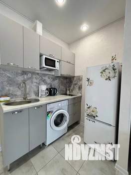 Студия квартира, посуточно, 32м2, 10/14 этаж