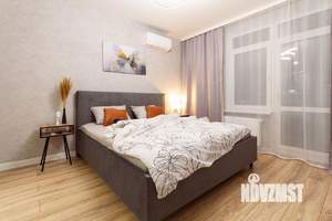 Студия квартира, посуточно, 2100м2, 6/22 этаж