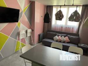 2-к квартира, посуточно, 65м2, 1/17 этаж