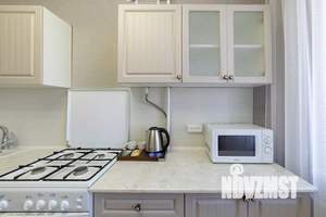 1-к квартира, посуточно, 38м2, 1/1 этаж