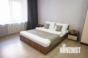 2-к квартира, посуточно, 60м2, 1/1 этаж