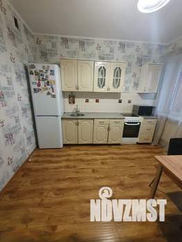 1-к квартира, посуточно, 40м2, 9/16 этаж