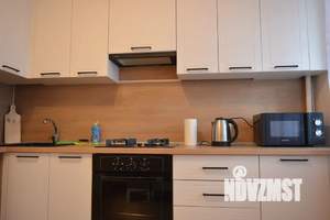1-к квартира, посуточно, 41м2, 6/9 этаж