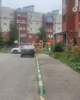 1-к квартира, на длительный срок, 41м2, 4/5 этаж