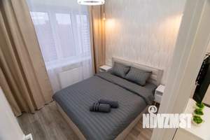 1-к квартира, посуточно, 38м2, 13/23 этаж