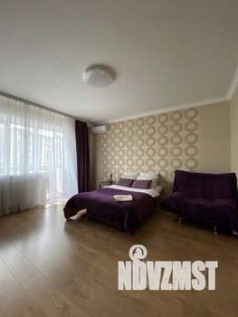 1-к квартира, посуточно, 40м2, 1/1 этаж