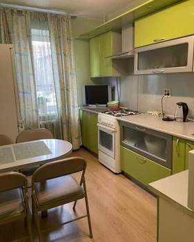 3-к квартира, на длительный срок, 70м2, 1/10 этаж