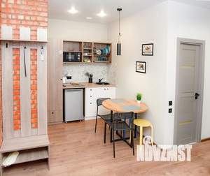 Студия квартира, посуточно, 30м2, 1/9 этаж
