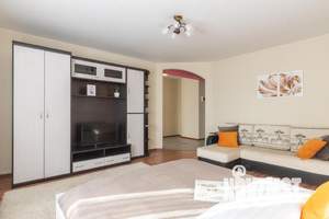 1-к квартира, посуточно, 58м2, 1/1 этаж