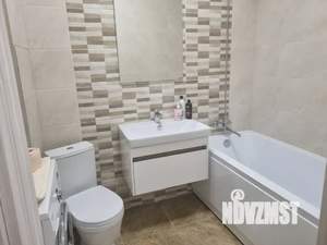 Студия квартира, посуточно, 38м2, 1/9 этаж