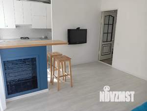 Студия квартира, посуточно, 42м2, 3/5 этаж