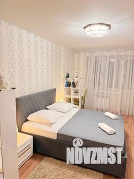 1-к квартира, посуточно, 42м2, 3/6 этаж