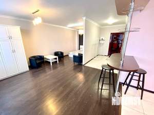 Студия квартира, посуточно, 45м2, 7/25 этаж