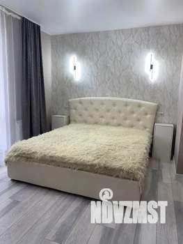 1-к квартира, посуточно, 52м2, 13/22 этаж