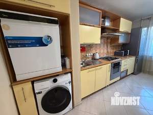 3-к квартира, на длительный срок, 64м2, 1/9 этаж