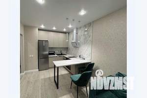 2-к квартира, посуточно, 42м2, 9/25 этаж