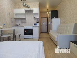 Студия квартира, посуточно, 35м2, 13/21 этаж