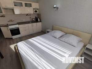 Студия квартира, посуточно, 37м2, 6/19 этаж