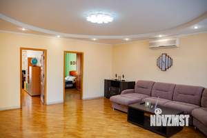 3-к квартира, посуточно, 106м2, 5/6 этаж