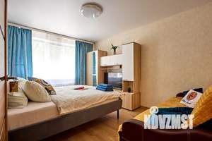 1-к квартира, посуточно, 40м2, 1/9 этаж