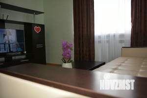 1-к квартира, посуточно, 42м2, 1/1 этаж