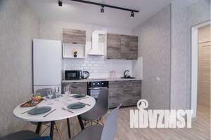 1-к квартира, посуточно, 38м2, 11/16 этаж