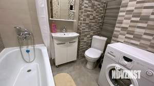 Студия квартира, посуточно, 35м2, 9/17 этаж