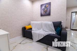 1-к квартира, посуточно, 38м2, 13/23 этаж