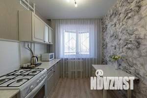 1-к квартира, посуточно, 38м2, 2/9 этаж