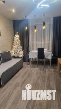 2-к квартира, посуточно, 39м2, 5/8 этаж