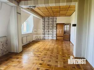 4-к квартира, вторичка, 140м2, 5/5 этаж