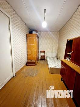 2-к квартира, вторичка, 44м2, 1/4 этаж
