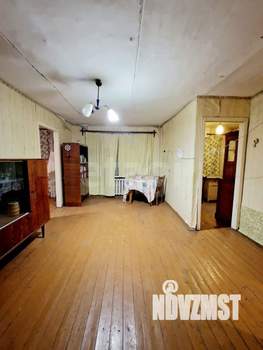 2-к квартира, вторичка, 44м2, 1/4 этаж